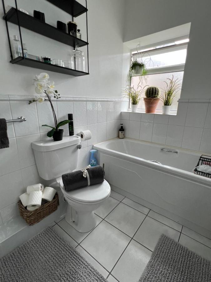 Lovely Apartment In 코크 외부 사진