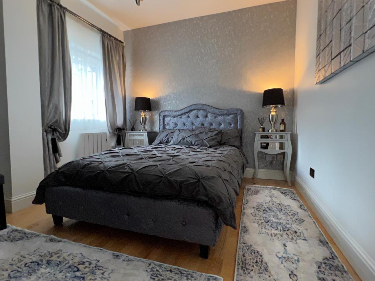 Lovely Apartment In 코크 외부 사진
