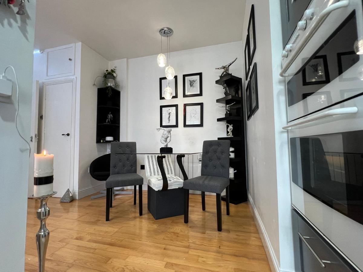 Lovely Apartment In 코크 외부 사진