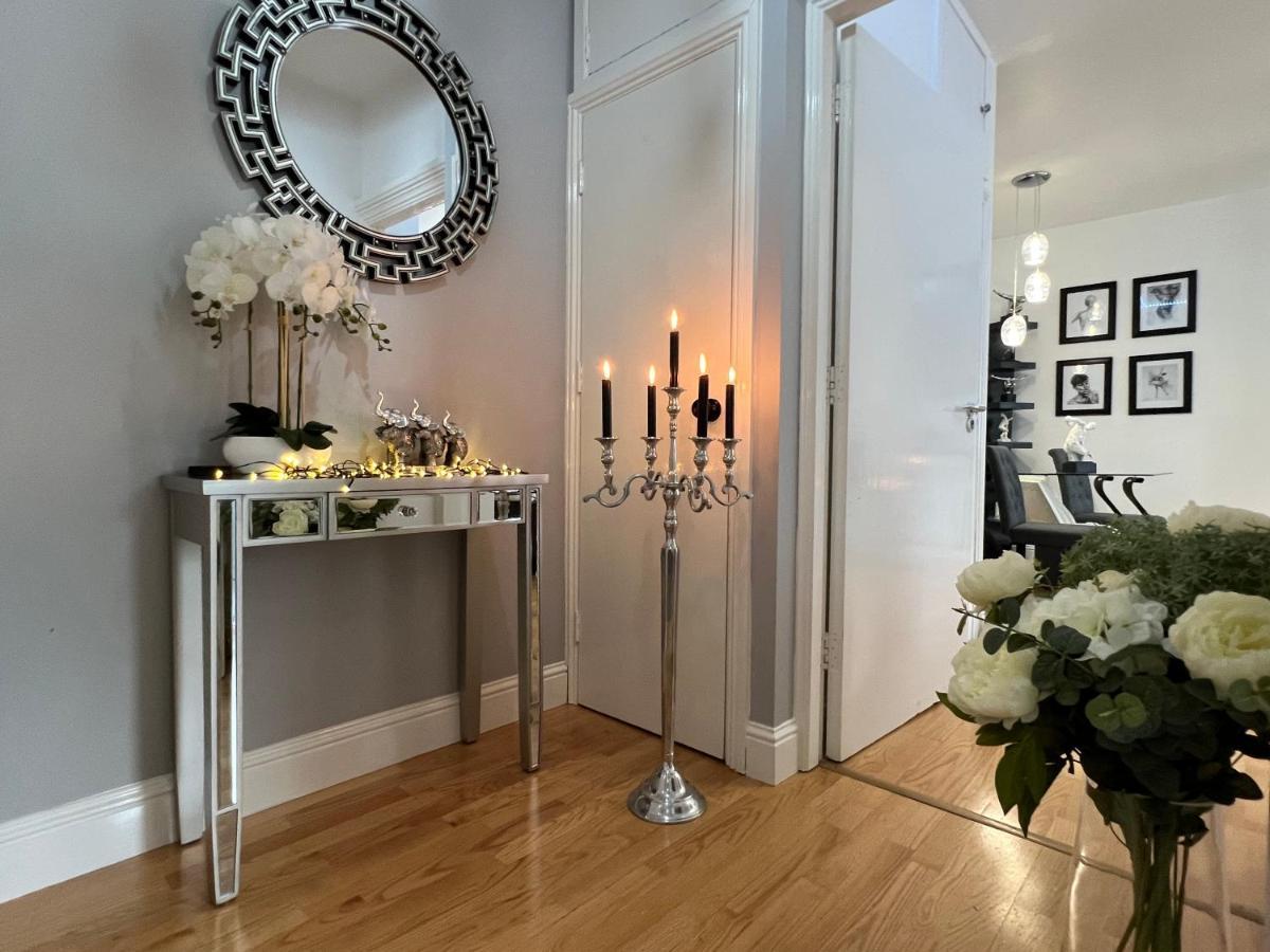 Lovely Apartment In 코크 외부 사진
