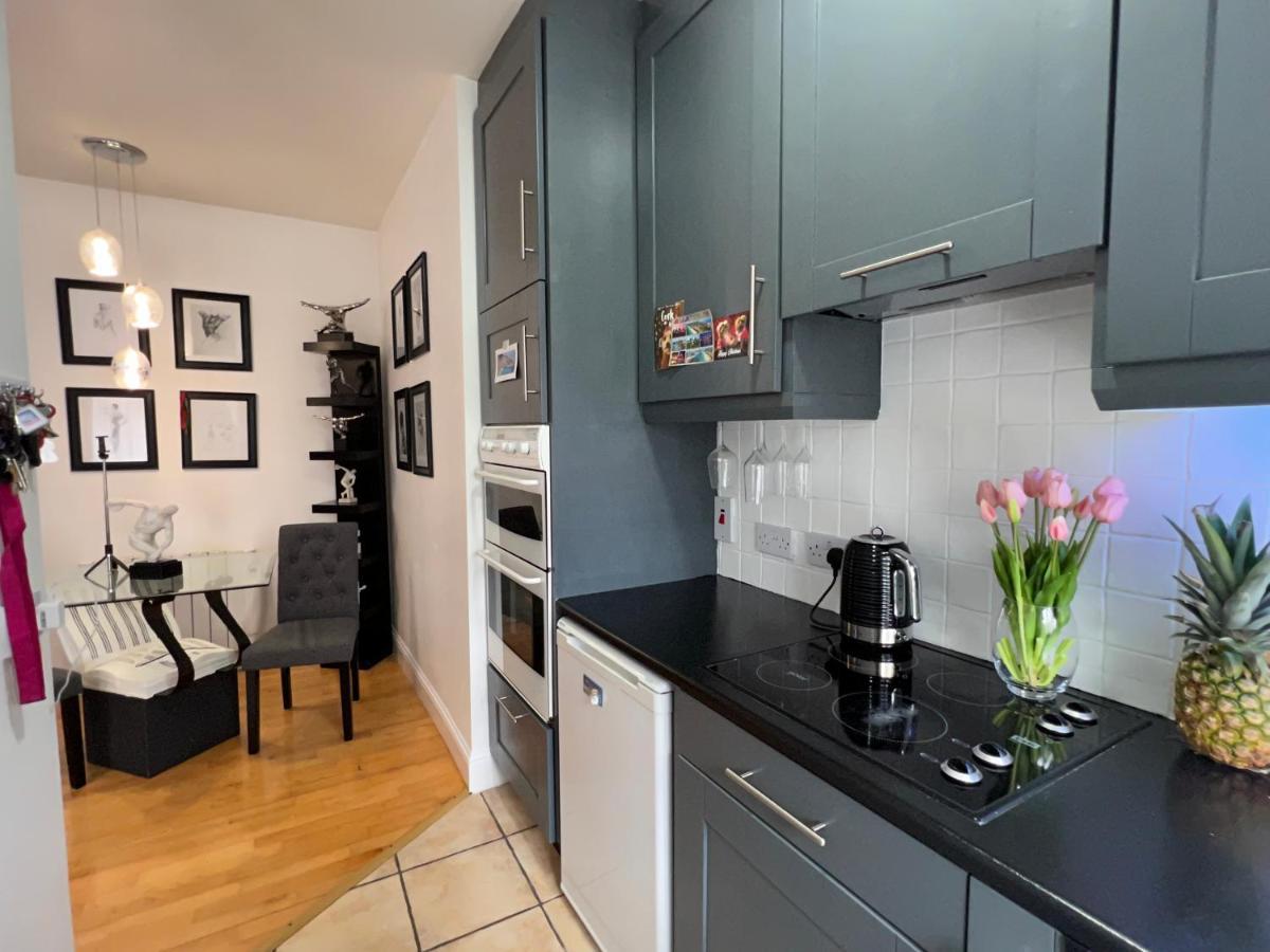 Lovely Apartment In 코크 외부 사진